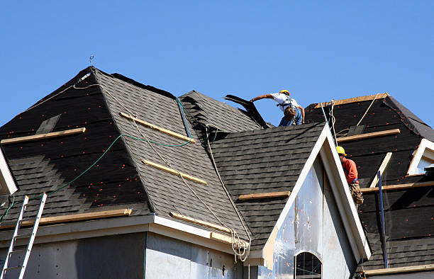 Best Roof Installation  in Des Moines, IA